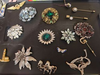 Vintage brooches
