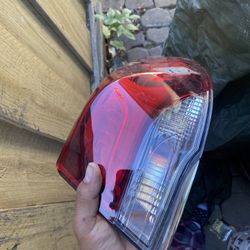 Hyundai 2015/17 Right Tail Light 