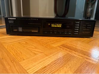 Pioneer PD-M410 Compact Disc Changer 6 CD Player/Changer (Like New)