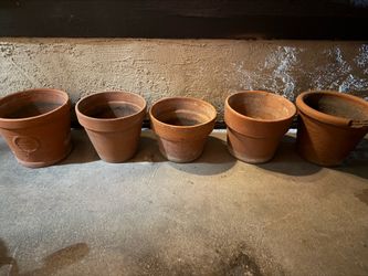 Terracotta Flower Pots 🪴 $5 each Panorama city, CA 91402 🌷update