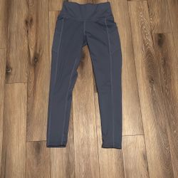 blue leggings 