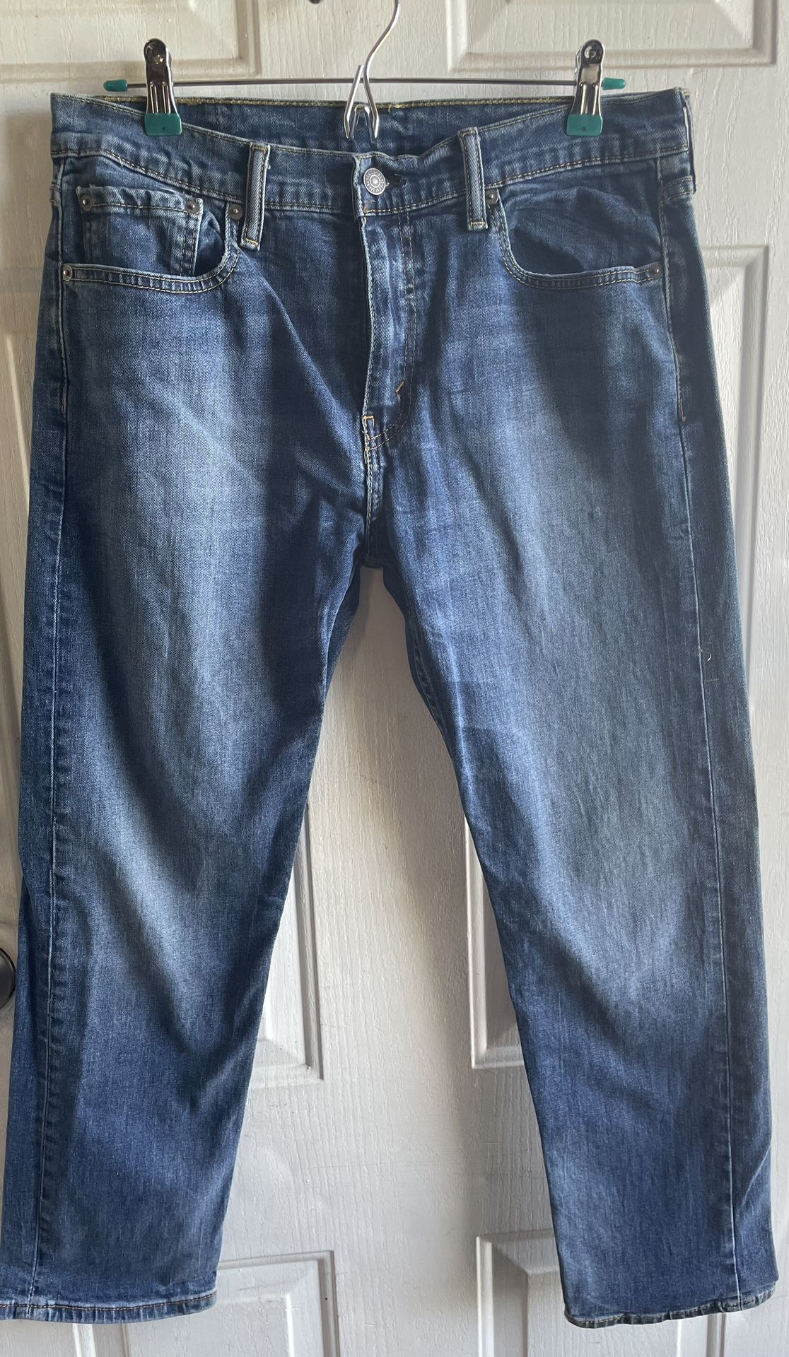 Men’s Levi’s 502 Jeans