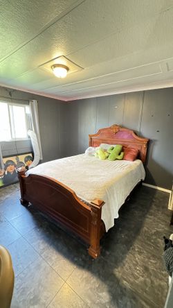Queen solid wood with Matress