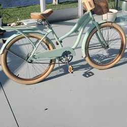 Mint Green Huffy"24 Beach cruiser bike with basket and rear rack. 24 inch Wheels