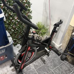 2 Fitness Bikes 