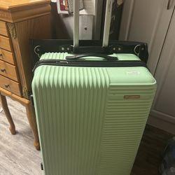 Travels Club Suitcase