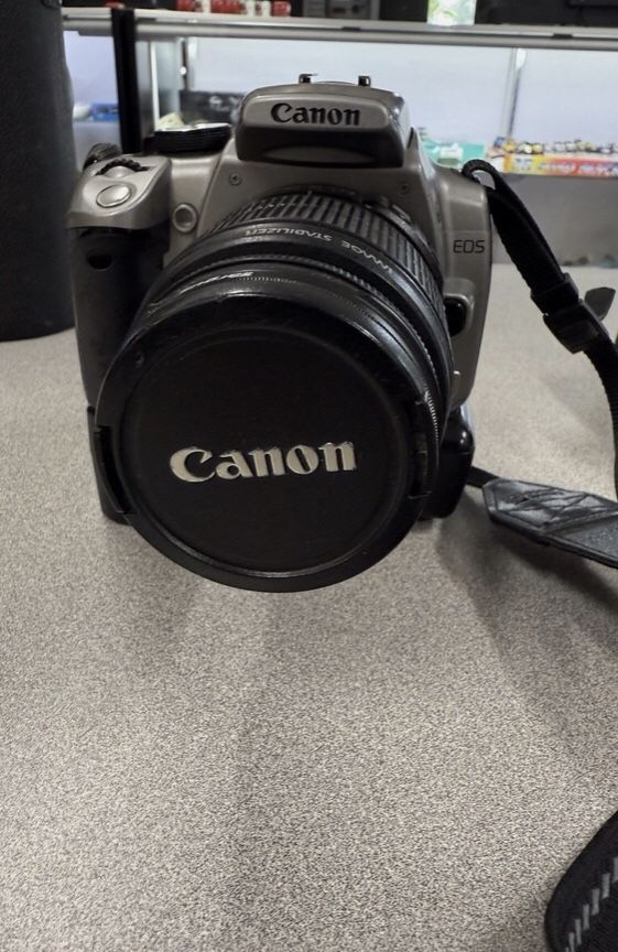 Canon EOS Rebel XT Digital SLR Camera W/ EFS 18-55mm Lens - Pre-owned TC(L162)