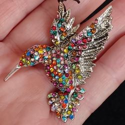 Betsey Johnson Silver Tone HUMMINGBIRD Pendant/pin