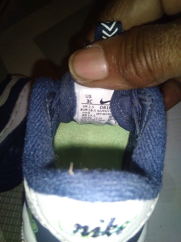 Infant Nike Shoes Size 3 25 Or Best Offer For Sale In Las Vegas NV infant-nike-shoes-size-3-25-or-best-offer-for-sale-in-las-vegas-nv