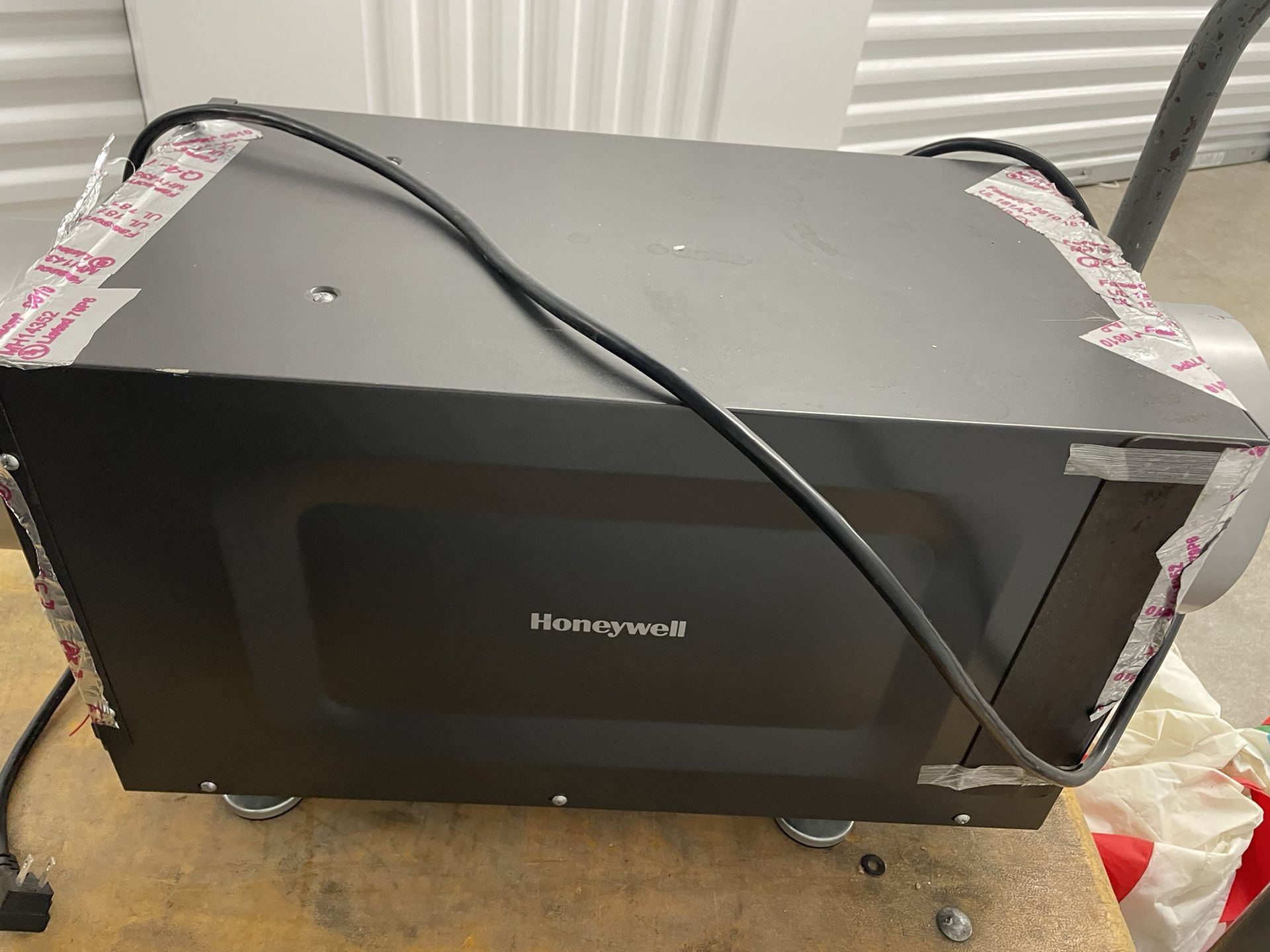 honeywell dr65a3000 dehumifier for Sale in Miami, FL OfferUp