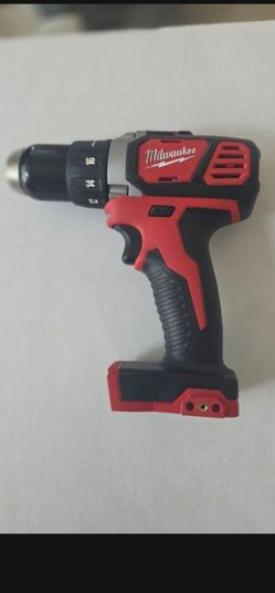 Milwaukee drill + 1 Battery