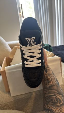 Lv trainer size 42