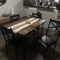 Dining table set 