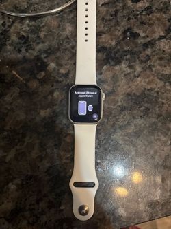 Apple Watch 8