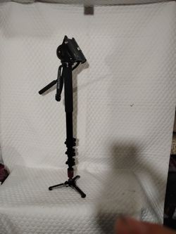 Manfrotto MVM500A Fluid Video Monopod w/ MVH500AH Head & Pan Bar