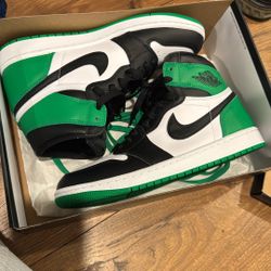 DS Air Jordan Lucky Green 1s Size 9