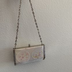 An Elegant Purse 