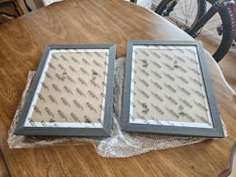 2 Picture Frames