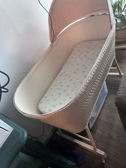 Baby crib vintage
