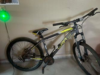 Ozone 500 Men's Gira Terreno Mountain Bike,
