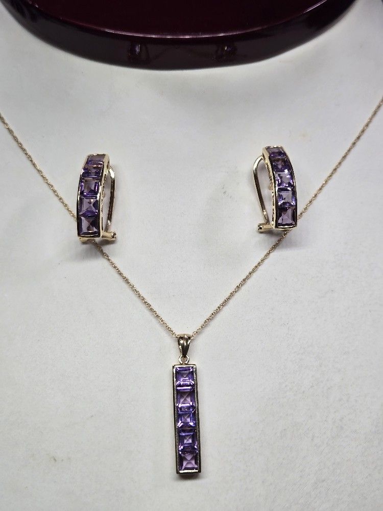 One Set 14k Yellow Gold Square Amethyst Stones Matching Set Earrings And Charm 