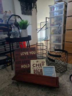 Home Decor Signs and Accessories Lot