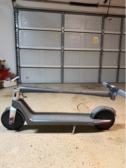 Unagi scooter