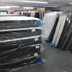 Mattress Sale - Everything 40-70% Off