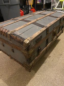 Antique Trunk $10