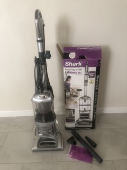 Shark Navigator Lift-Away DLX