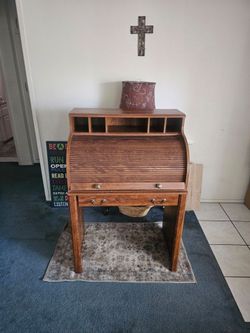 Roll-Top Computer Desk – $125 OBO