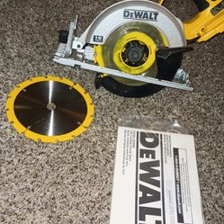 DeWalt Circular Saw 