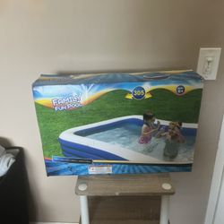 Inflatable Pool 120in x 72in x 22in 