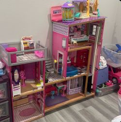 Barbie House