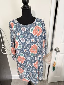 Women’s Old Navy size large dress pick up only!!