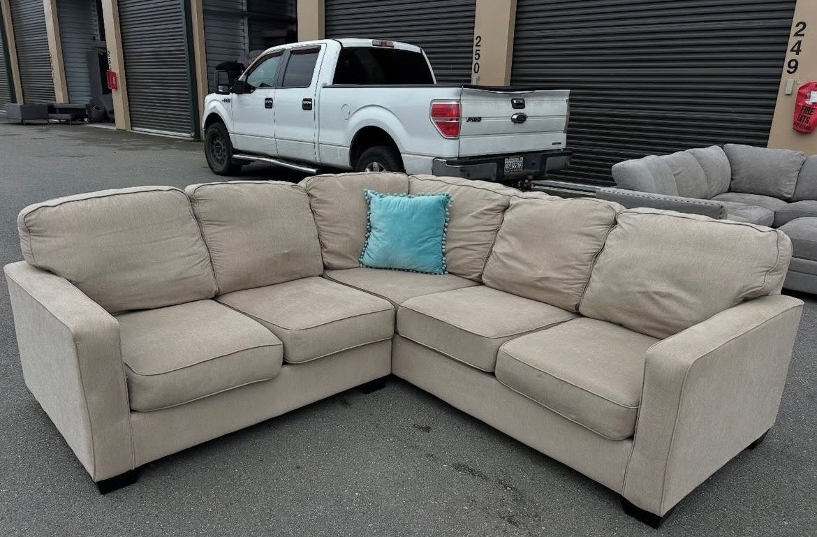 Sectional Couch 