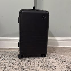 Monos Hybrid Carry On 
