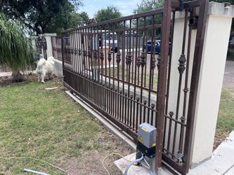 Automatic gate openers 