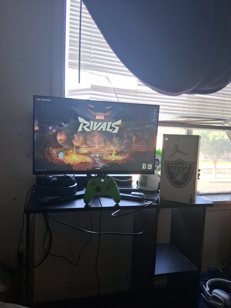 Xbox Series X And 24" 180hz Onn Gaming Monitor 
