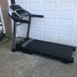 Commercial NordicTrack Treadmill Capacity 350 Lbs