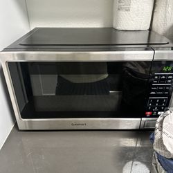 Used But Super Clean Microwave !