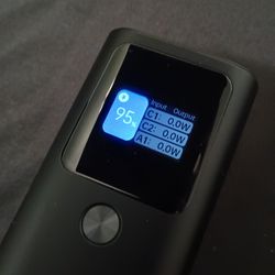 140 Watt Power Bank