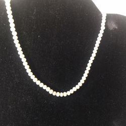 Antique Faux Pearl Beaded Single Strand Choker Necklace with 2 Small Rhinestones 