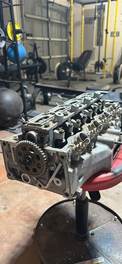 2000s Honda Cylinder Head