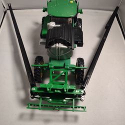 Ertl Toy John Deere Plastic Tractor Seed Spreader