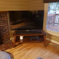 Coffee Table/ TV Stand