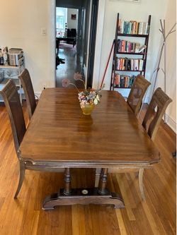 Vintage table set
