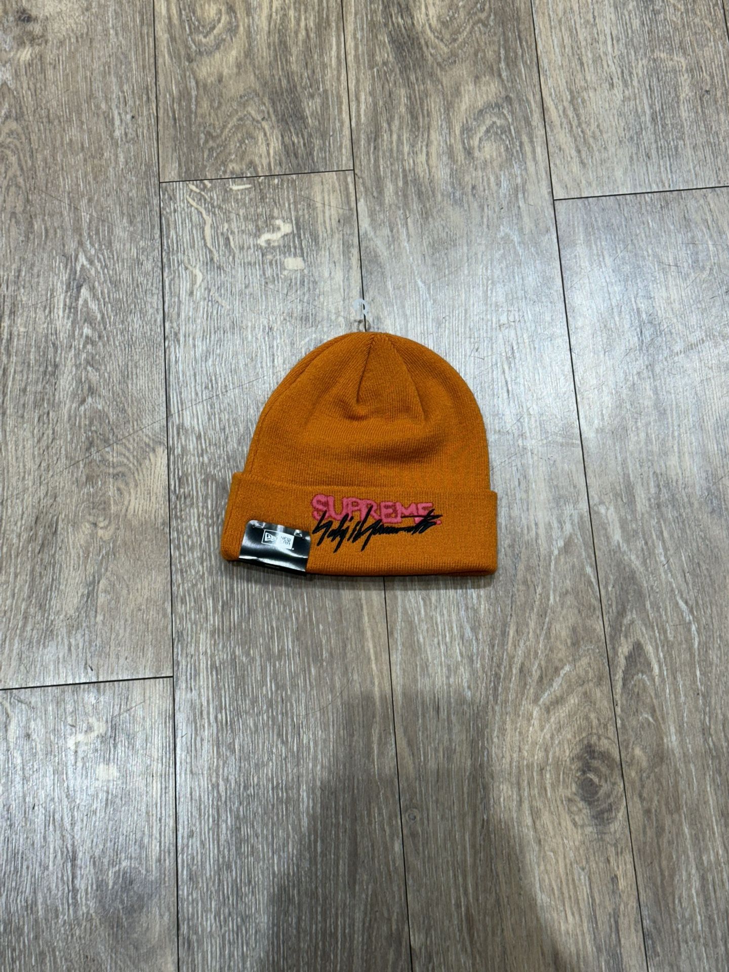 SUPREME ORANGE BEANIE