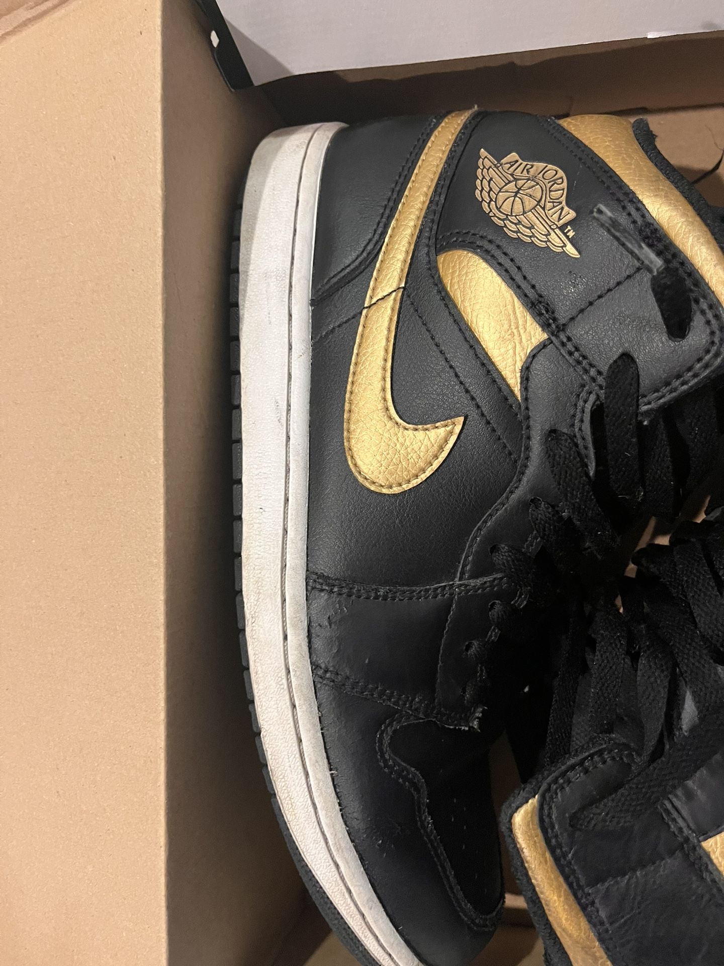 Jordan Black & Gold High OG 10.5