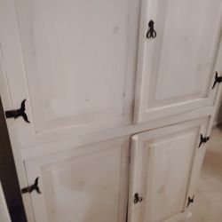 Crate And Barrel Barn Style Entertainment Center 